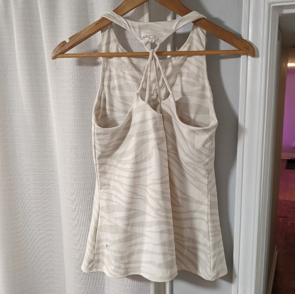 Old Navy Workout Tank - Picture 2 of 10